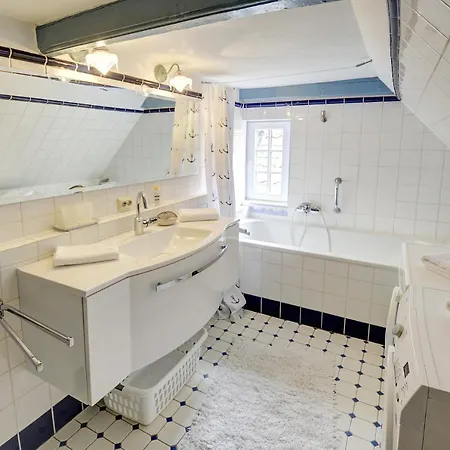 Fewo1846 - Flensburger Moewe - Stilvolle Mit 2 Schlafzimmern In Historischem Gebaeude