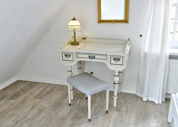 Fewo1846 - Flensburger Moewe - Stilvolle Mit 2 Schlafzimmern In Historischem Gebaeude Apartament Flensburg