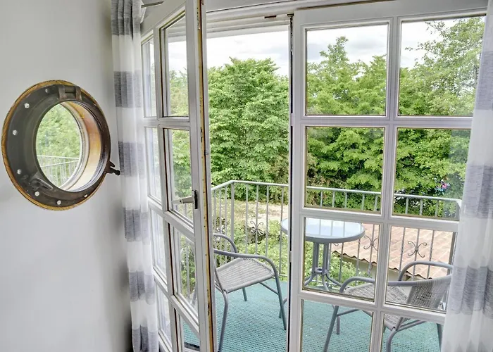 Apartament Fewo1846 - Flensburger Moewe - Stilvolle Mit 2 Schlafzimmern In Historischem Gebaeude